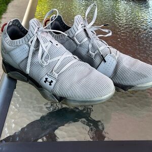 Under Armour UA HOVR Tour Golf Shoes Sz 10.5 Used 3025069 101 Hybrid Spikeless